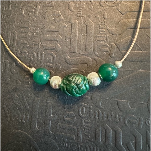 ARTISAN Carved Green Jade & Agate Silver Bead Adjustable Tan Cord Necklace - Picture 8 of 8